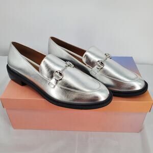 Lisa Vicky Womens Size 9 Zany-V Loafers Silver Metallic PU Leather New In Box